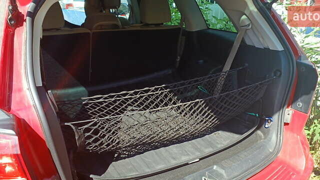 Красный Додж Джорни, объемом двигателя 2.36 л и пробегом 190 тыс. км за 11000 $, фото 5 на Automoto.ua