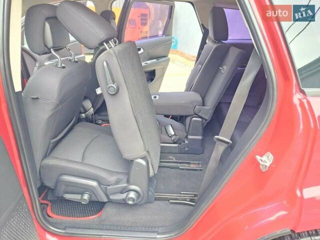 Красный Додж Джорни, объемом двигателя 2.36 л и пробегом 163 тыс. км за 8600 $, фото 26 на Automoto.ua