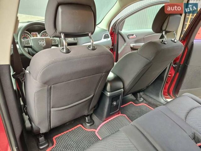 Красный Додж Джорни, объемом двигателя 2.36 л и пробегом 163 тыс. км за 8600 $, фото 25 на Automoto.ua