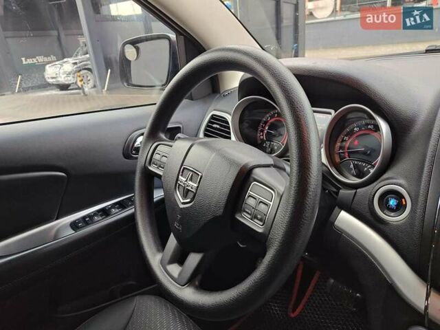 Красный Додж Джорни, объемом двигателя 2.36 л и пробегом 163 тыс. км за 8600 $, фото 16 на Automoto.ua