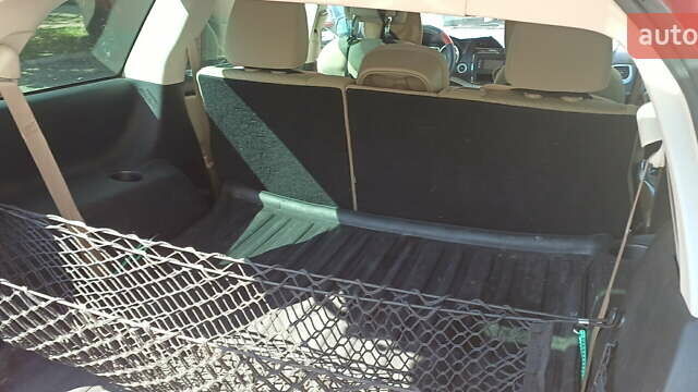 Красный Додж Джорни, объемом двигателя 2.36 л и пробегом 190 тыс. км за 11000 $, фото 8 на Automoto.ua