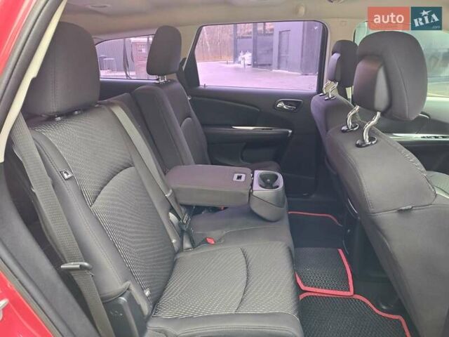 Красный Додж Джорни, объемом двигателя 2.36 л и пробегом 163 тыс. км за 8600 $, фото 28 на Automoto.ua