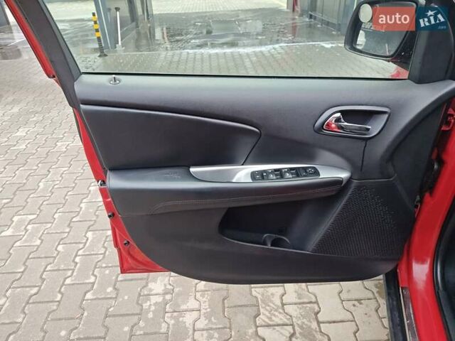 Красный Додж Джорни, объемом двигателя 2.36 л и пробегом 163 тыс. км за 8600 $, фото 31 на Automoto.ua