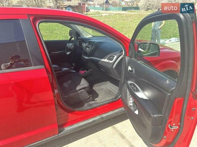 Красный Додж Джорни, объемом двигателя 2.36 л и пробегом 174 тыс. км за 9500 $, фото 10 на Automoto.ua