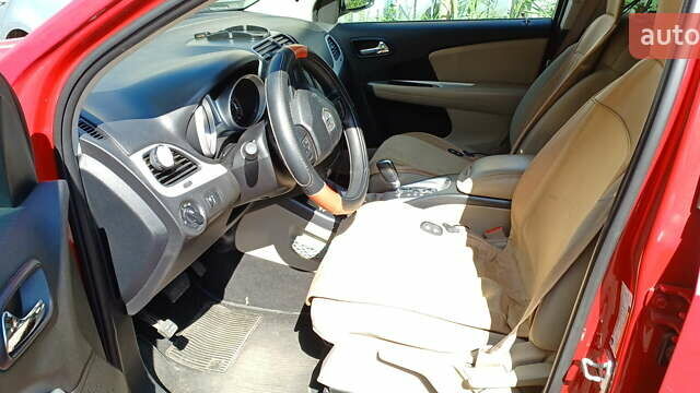 Красный Додж Джорни, объемом двигателя 2.36 л и пробегом 190 тыс. км за 11000 $, фото 19 на Automoto.ua