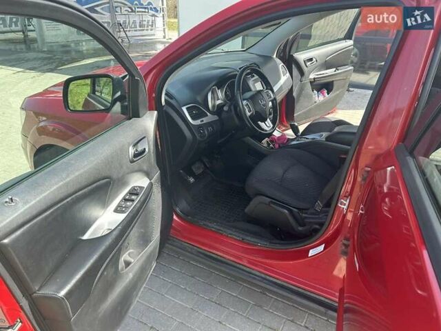 Красный Додж Джорни, объемом двигателя 2.36 л и пробегом 174 тыс. км за 9500 $, фото 11 на Automoto.ua