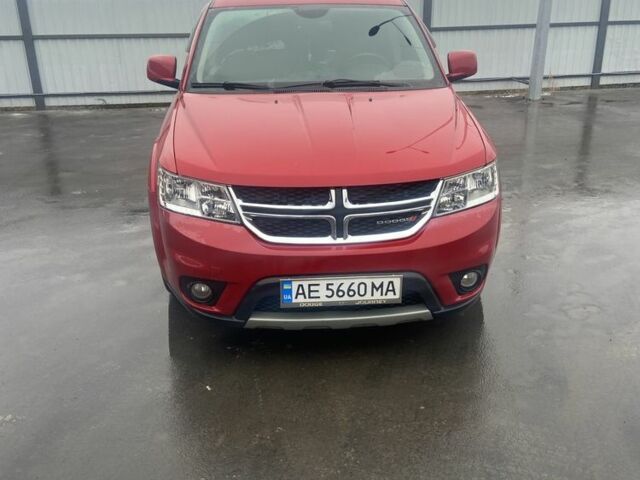 Красный Додж Джорни, объемом двигателя 2.4 л и пробегом 240 тыс. км за 10700 $, фото 1 на Automoto.ua