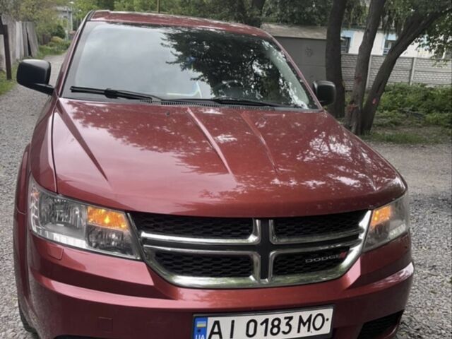 Красный Додж Джорни, объемом двигателя 2.4 л и пробегом 235 тыс. км за 9500 $, фото 1 на Automoto.ua