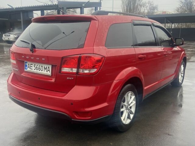 Красный Додж Джорни, объемом двигателя 2.4 л и пробегом 240 тыс. км за 10700 $, фото 4 на Automoto.ua