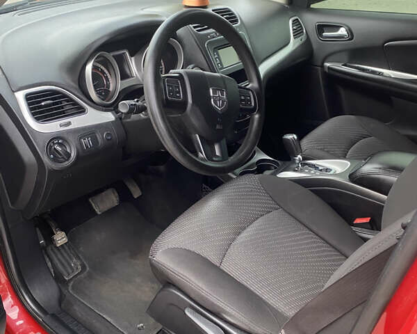 Червоний Додж Джорні, об'ємом двигуна 2.36 л та пробігом 190 тис. км за 9900 $, фото 11 на Automoto.ua