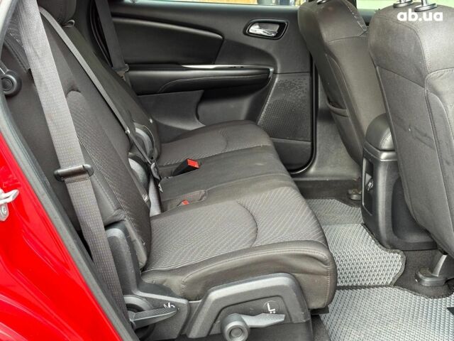 Красный Додж Джорни, объемом двигателя 2.4 л и пробегом 205 тыс. км за 10490 $, фото 15 на Automoto.ua