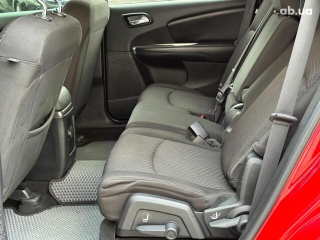 Красный Додж Джорни, объемом двигателя 2.4 л и пробегом 205 тыс. км за 10490 $, фото 13 на Automoto.ua