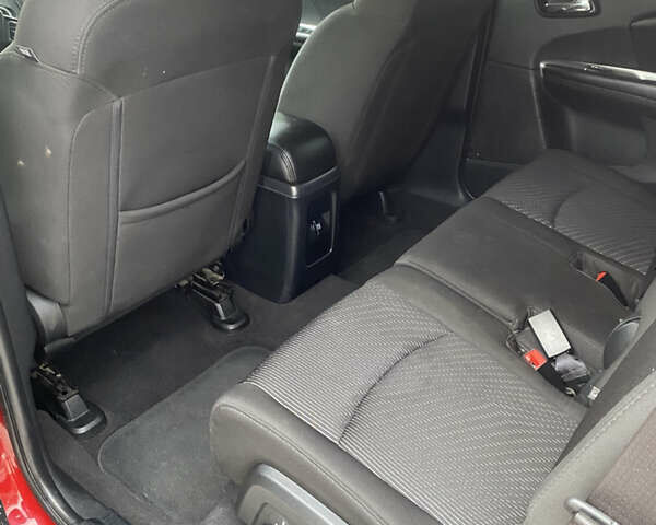 Червоний Додж Джорні, об'ємом двигуна 2.36 л та пробігом 190 тис. км за 9900 $, фото 12 на Automoto.ua