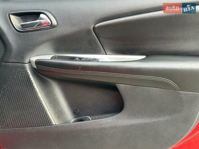 Красный Додж Джорни, объемом двигателя 2.4 л и пробегом 205 тыс. км за 10490 $, фото 21 на Automoto.ua