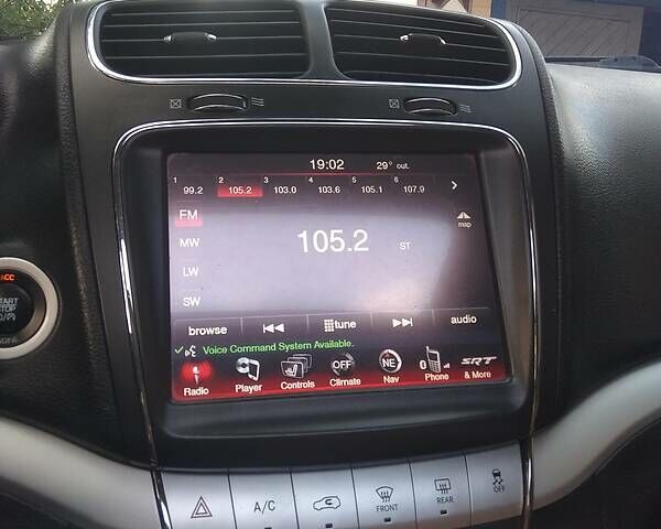 Красный Додж Джорни, объемом двигателя 3.6 л и пробегом 183 тыс. км за 13000 $, фото 7 на Automoto.ua