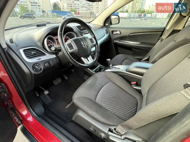 Красный Додж Джорни, объемом двигателя 2.36 л и пробегом 160 тыс. км за 9999 $, фото 16 на Automoto.ua