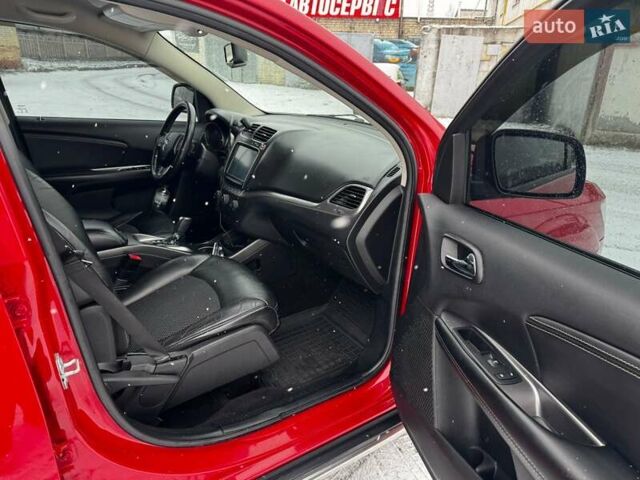 Червоний Додж Джорні, об'ємом двигуна 2.36 л та пробігом 220 тис. км за 12000 $, фото 9 на Automoto.ua