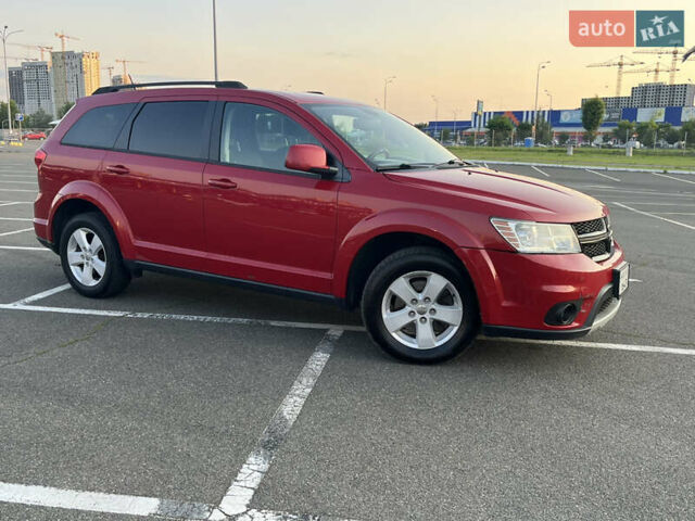 Красный Додж Джорни, объемом двигателя 2.36 л и пробегом 160 тыс. км за 9999 $, фото 8 на Automoto.ua
