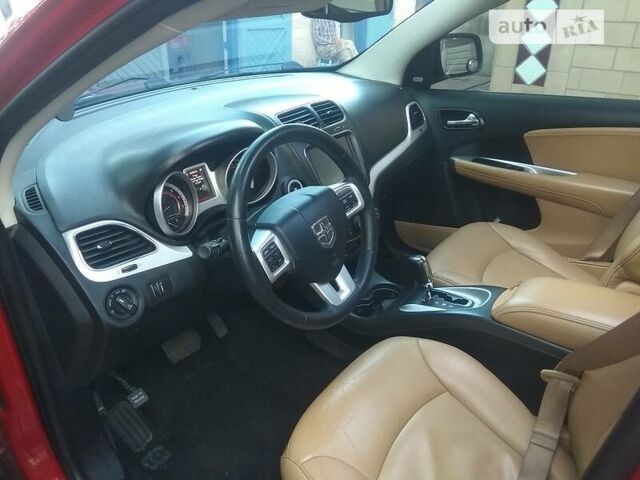 Красный Додж Джорни, объемом двигателя 3.6 л и пробегом 183 тыс. км за 13000 $, фото 6 на Automoto.ua