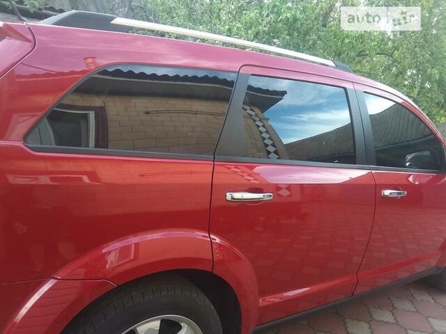 Красный Додж Джорни, объемом двигателя 3.6 л и пробегом 183 тыс. км за 13000 $, фото 2 на Automoto.ua