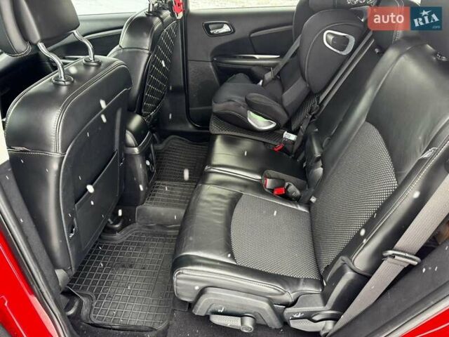 Червоний Додж Джорні, об'ємом двигуна 2.36 л та пробігом 220 тис. км за 12000 $, фото 12 на Automoto.ua