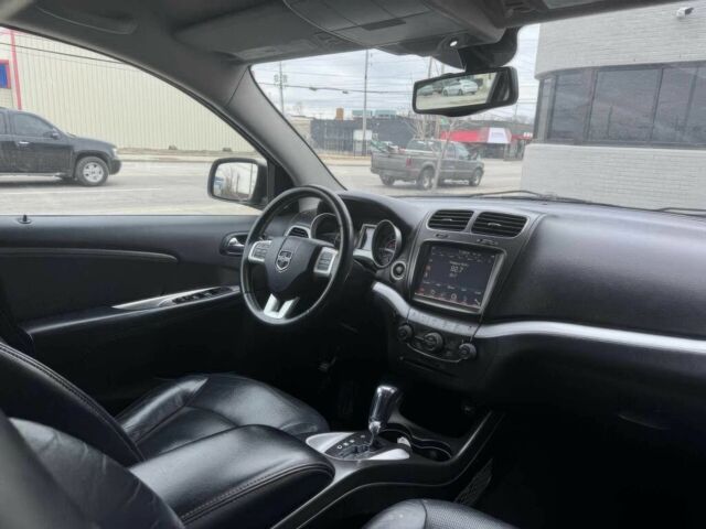 Додж Джорни 2016 в Одессе на Automoto.ua Красный Додж Джорни, объемом двигателя 3.6 л и пробегом 80 тыс. км за 5500 $, фото 7 на Automoto.ua