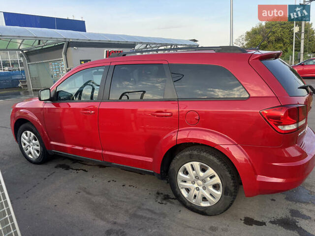 Красный Додж Джорни, объемом двигателя 2.36 л и пробегом 225 тыс. км за 10500 $, фото 5 на Automoto.ua