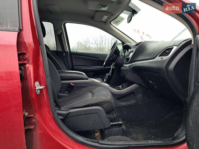 Додж Джорни 2017 в Киеве на Automoto.ua Красный Додж Джорни, объемом двигателя 2.36 л и пробегом 180 тыс. км за 13300 $, фото 2 на Automoto.ua