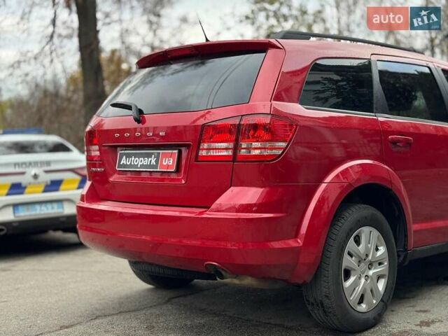 Красный Додж Джорни, объемом двигателя 2.4 л и пробегом 92 тыс. км за 12490 $, фото 10 на Automoto.ua