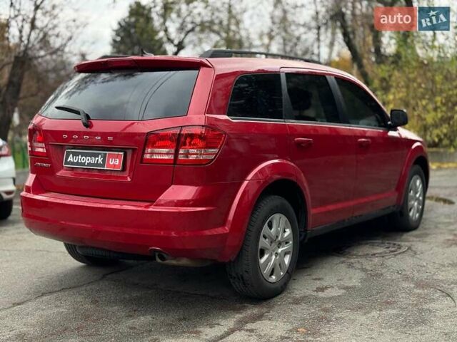 Красный Додж Джорни, объемом двигателя 2.4 л и пробегом 92 тыс. км за 12490 $, фото 11 на Automoto.ua