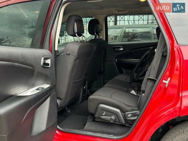 Красный Додж Джорни, объемом двигателя 2.4 л и пробегом 92 тыс. км за 12490 $, фото 30 на Automoto.ua