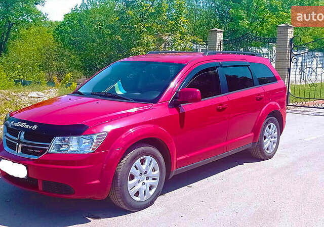 Красный Додж Джорни, объемом двигателя 2.36 л и пробегом 133 тыс. км за 10500 $, фото 3 на Automoto.ua