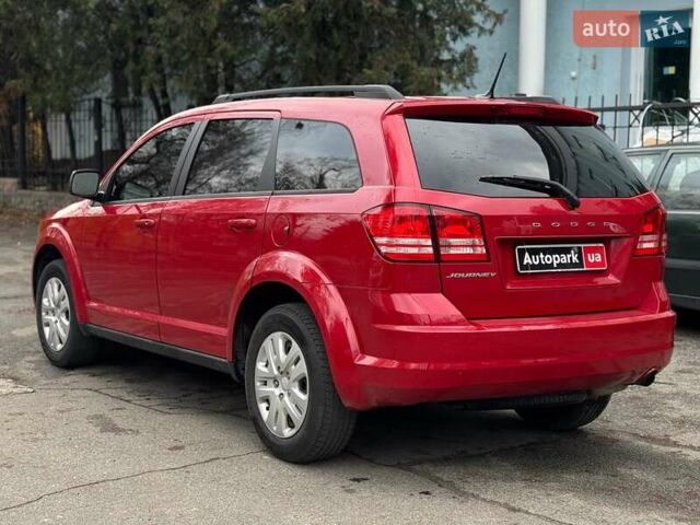 Красный Додж Джорни, объемом двигателя 2.4 л и пробегом 92 тыс. км за 12490 $, фото 7 на Automoto.ua