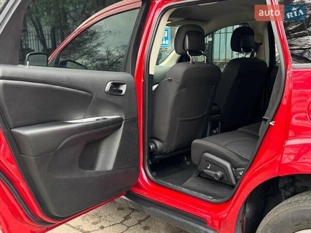 Красный Додж Джорни, объемом двигателя 2.4 л и пробегом 92 тыс. км за 12490 $, фото 32 на Automoto.ua