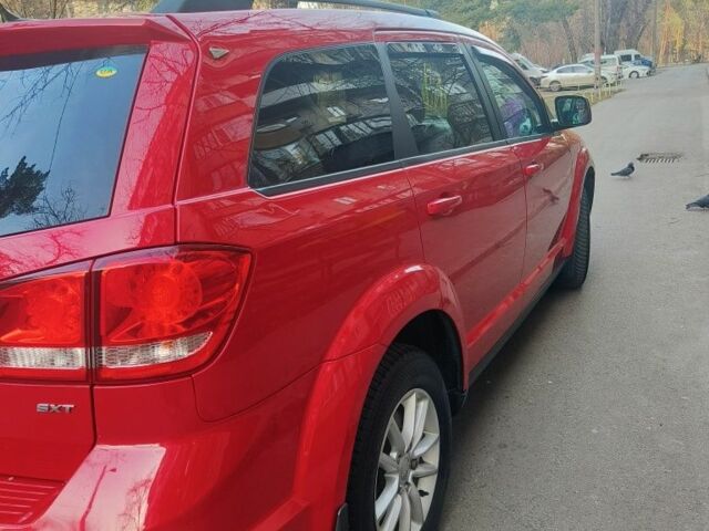 Красный Додж Джорни, объемом двигателя 3.6 л и пробегом 175 тыс. км за 14500 $, фото 2 на Automoto.ua