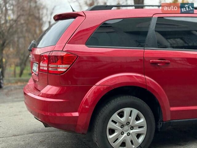 Красный Додж Джорни, объемом двигателя 2.4 л и пробегом 92 тыс. км за 12490 $, фото 12 на Automoto.ua