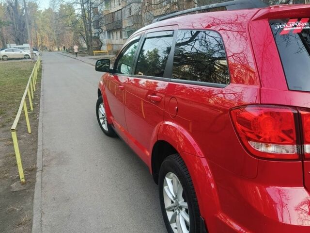 Красный Додж Джорни, объемом двигателя 3.6 л и пробегом 175 тыс. км за 14500 $, фото 1 на Automoto.ua