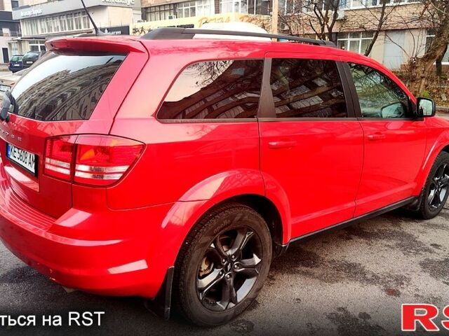 Красный Додж Джорни, объемом двигателя 2.4 л и пробегом 77 тыс. км за 13500 $, фото 3 на Automoto.ua