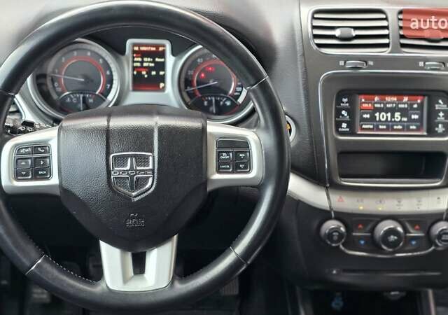 Красный Додж Джорни, объемом двигателя 2.36 л и пробегом 125 тыс. км за 13300 $, фото 44 на Automoto.ua