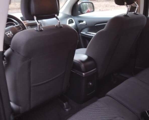 Червоний Додж Джорні, об'ємом двигуна 2.36 л та пробігом 138 тис. км за 11400 $, фото 13 на Automoto.ua