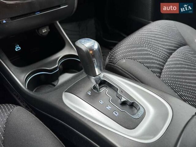 Красный Додж Джорни, объемом двигателя 2.36 л и пробегом 164 тыс. км за 10500 $, фото 36 на Automoto.ua