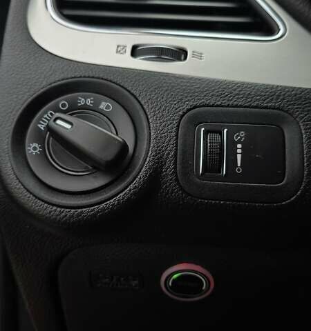 Красный Додж Джорни, объемом двигателя 2.36 л и пробегом 125 тыс. км за 13300 $, фото 17 на Automoto.ua