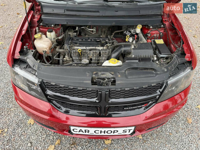 Красный Додж Джорни, объемом двигателя 2.36 л и пробегом 106 тыс. км за 11000 $, фото 26 на Automoto.ua