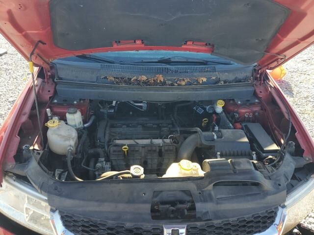 Красный Додж Джорни, объемом двигателя 2.4 л и пробегом 246 тыс. км за 7000 $, фото 11 на Automoto.ua