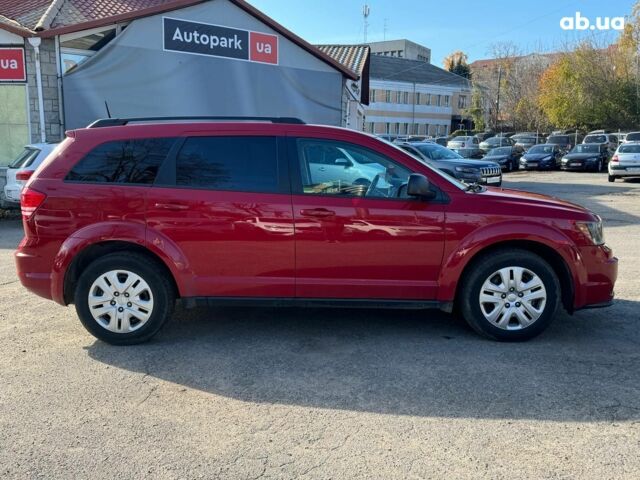 Красный Додж Джорни, объемом двигателя 2.4 л и пробегом 128 тыс. км за 10280 $, фото 3 на Automoto.ua