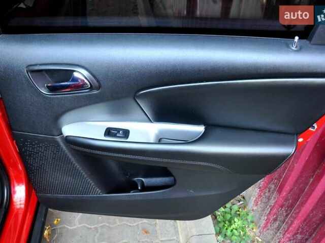 Красный Додж Джорни, объемом двигателя 2.36 л и пробегом 90 тыс. км за 10500 $, фото 21 на Automoto.ua