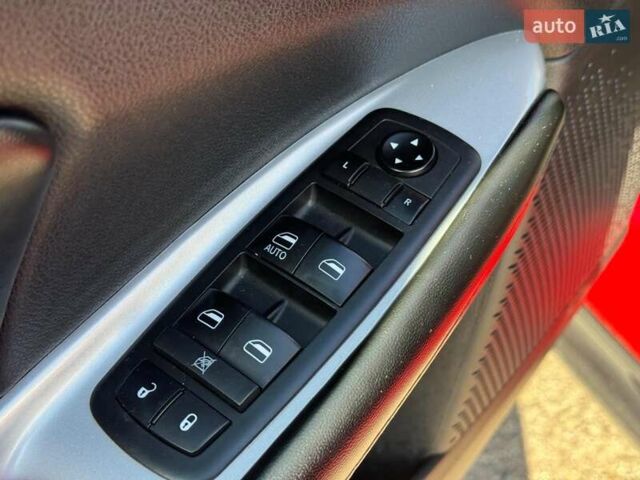 Додж Джорні 2018 у Вінниці на Automoto.ua Червоний Додж Джорні, об'ємом двигуна 2.4 л та пробігом 128 тис. км за 10290 $, фото 14 на Automoto.ua