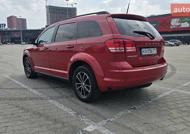 Красный Додж Джорни, объемом двигателя 2.36 л и пробегом 125 тыс. км за 13300 $, фото 7 на Automoto.ua