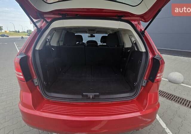 Красный Додж Джорни, объемом двигателя 2.36 л и пробегом 125 тыс. км за 13300 $, фото 31 на Automoto.ua