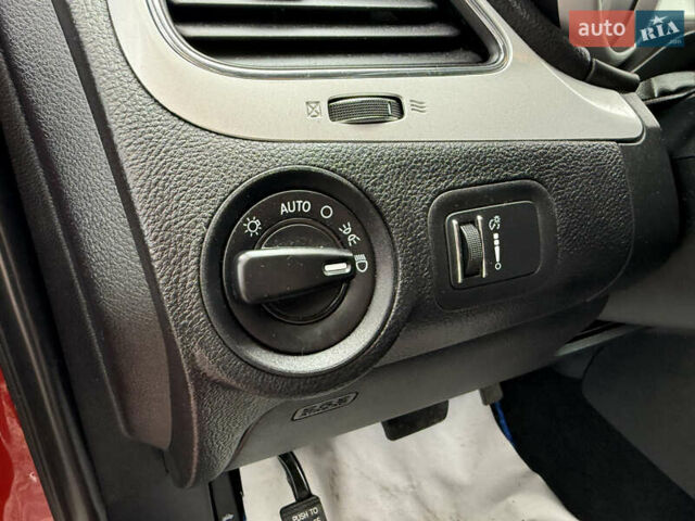 Красный Додж Джорни, объемом двигателя 2.36 л и пробегом 106 тыс. км за 11000 $, фото 34 на Automoto.ua